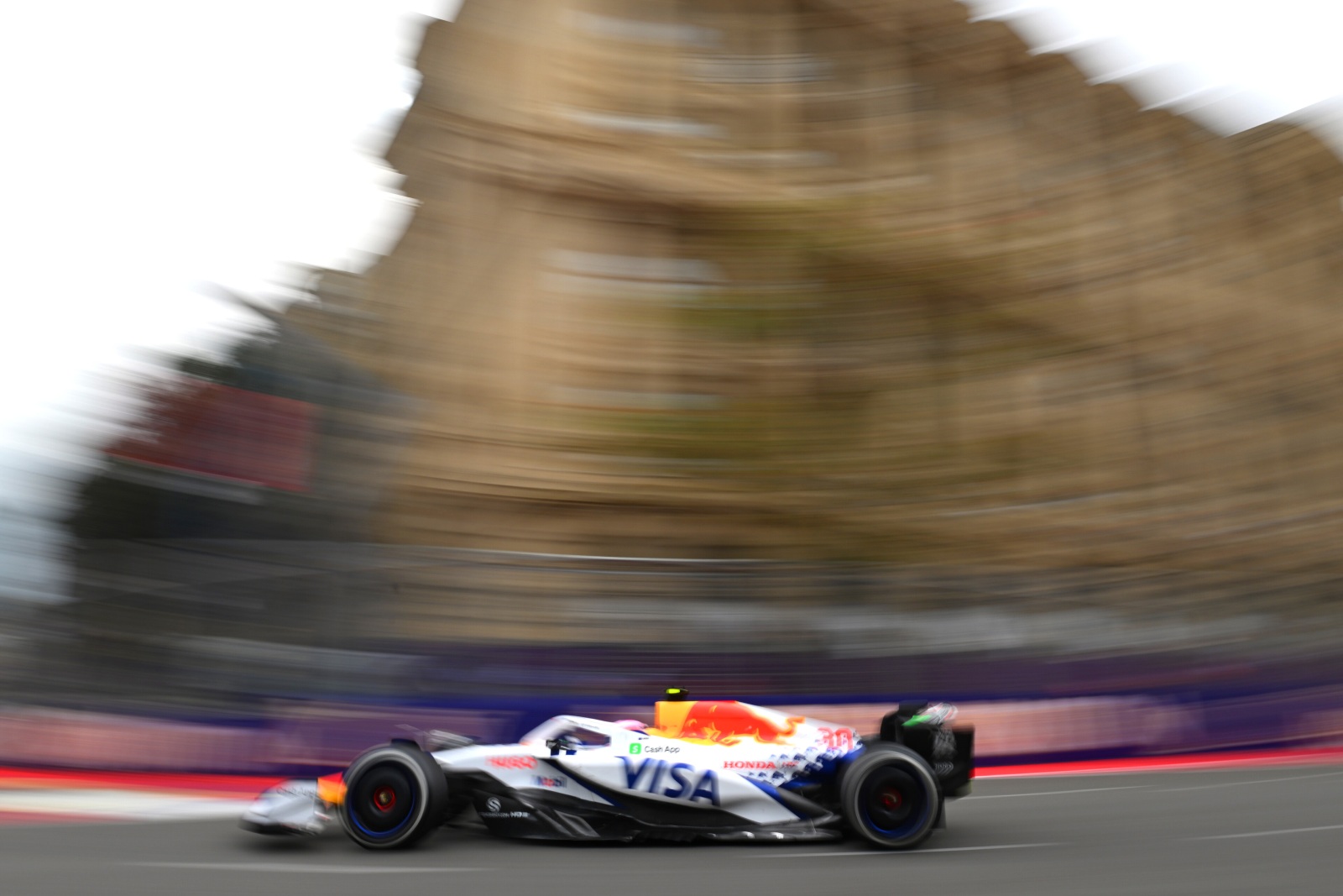 Racing Bulls diz que 5º lugar em Baku dá “muita confiança” para restante da F1 2025