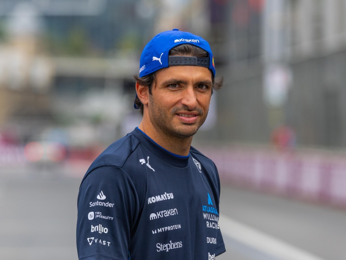 Sainz aponta para “contrastes enormes” na Williams: “Há setores em que estamos atrás”