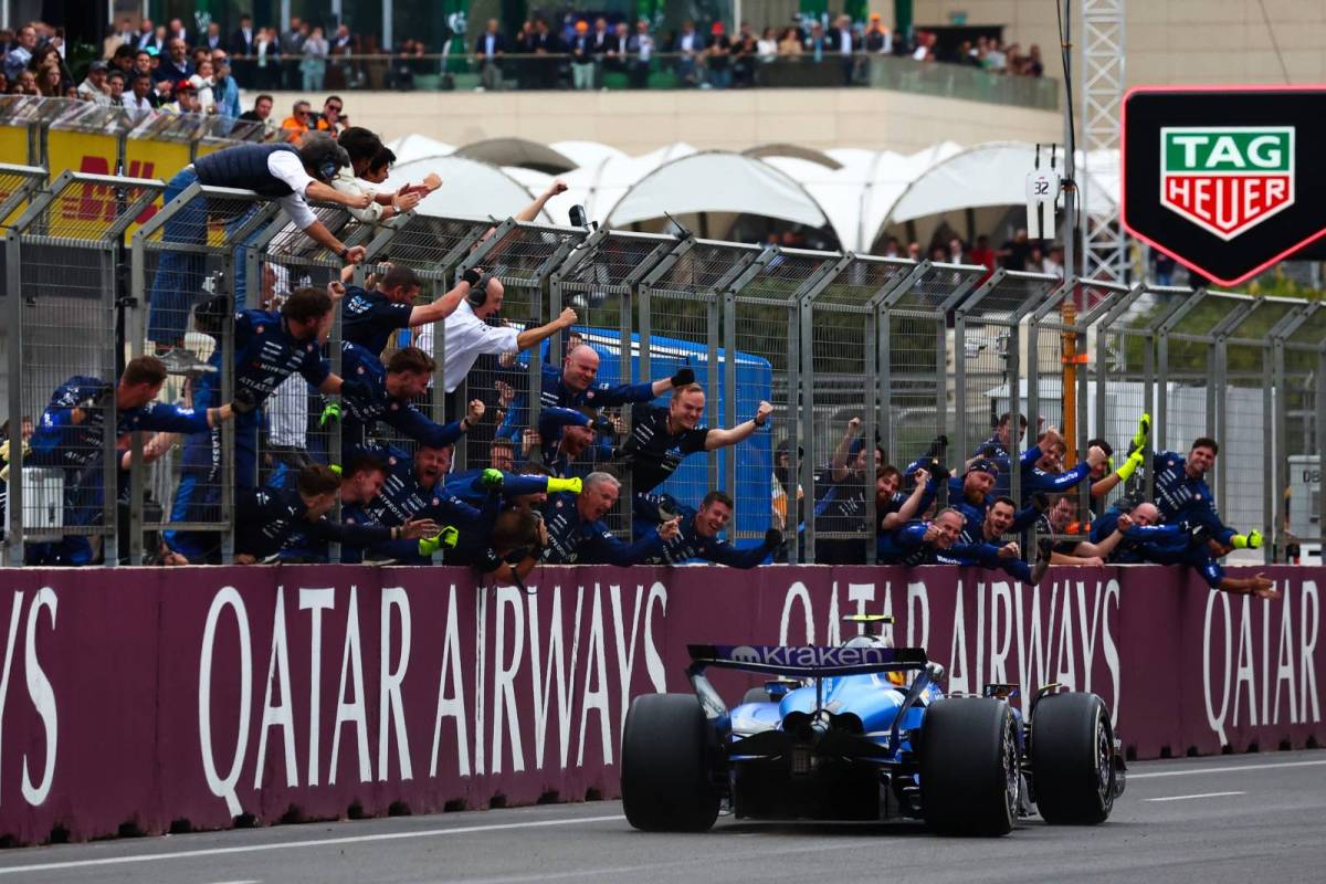Sainz cita trocas de equipe na F1 2025 e avalia: “Fui quem melhor se adaptou ao carro”