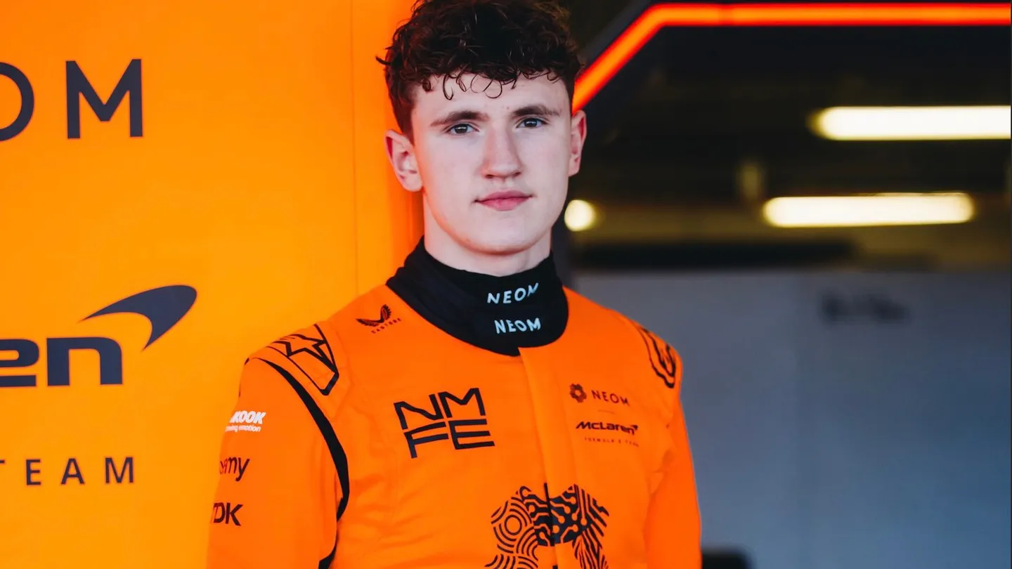 Dunne se acerca a la academia de Red Bull con el objetivo de asegurar un asiento en F1 2027