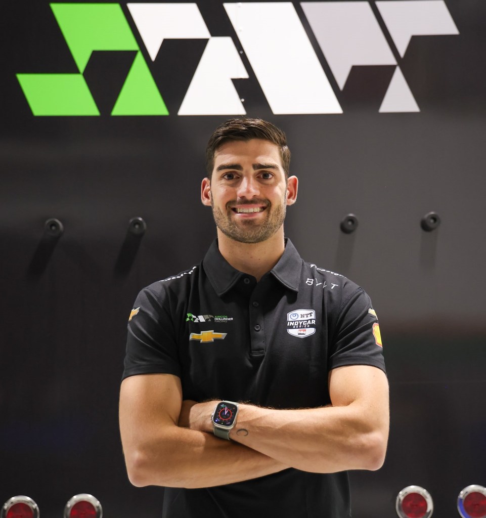 Juncos Hollinger Racing confirma el fichaje de Veekay para la temporada 2026 de IndyCar