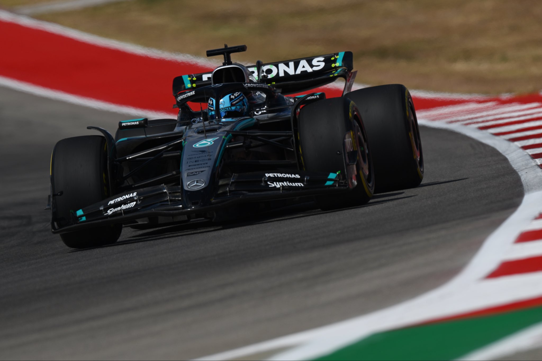 Mercedes evalúa clasificación «frustrante» y muestra pesimismo para la sprint en Austin
