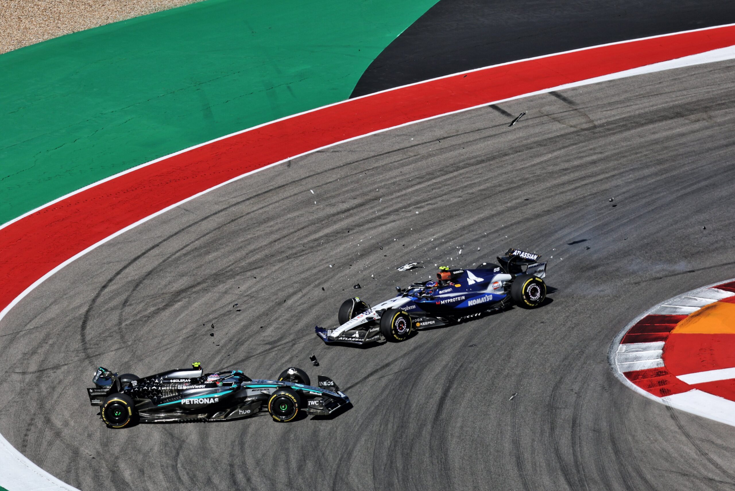 Sainz es penalizado con 5 puestos de recargo en GP de México por choque con Antonelli