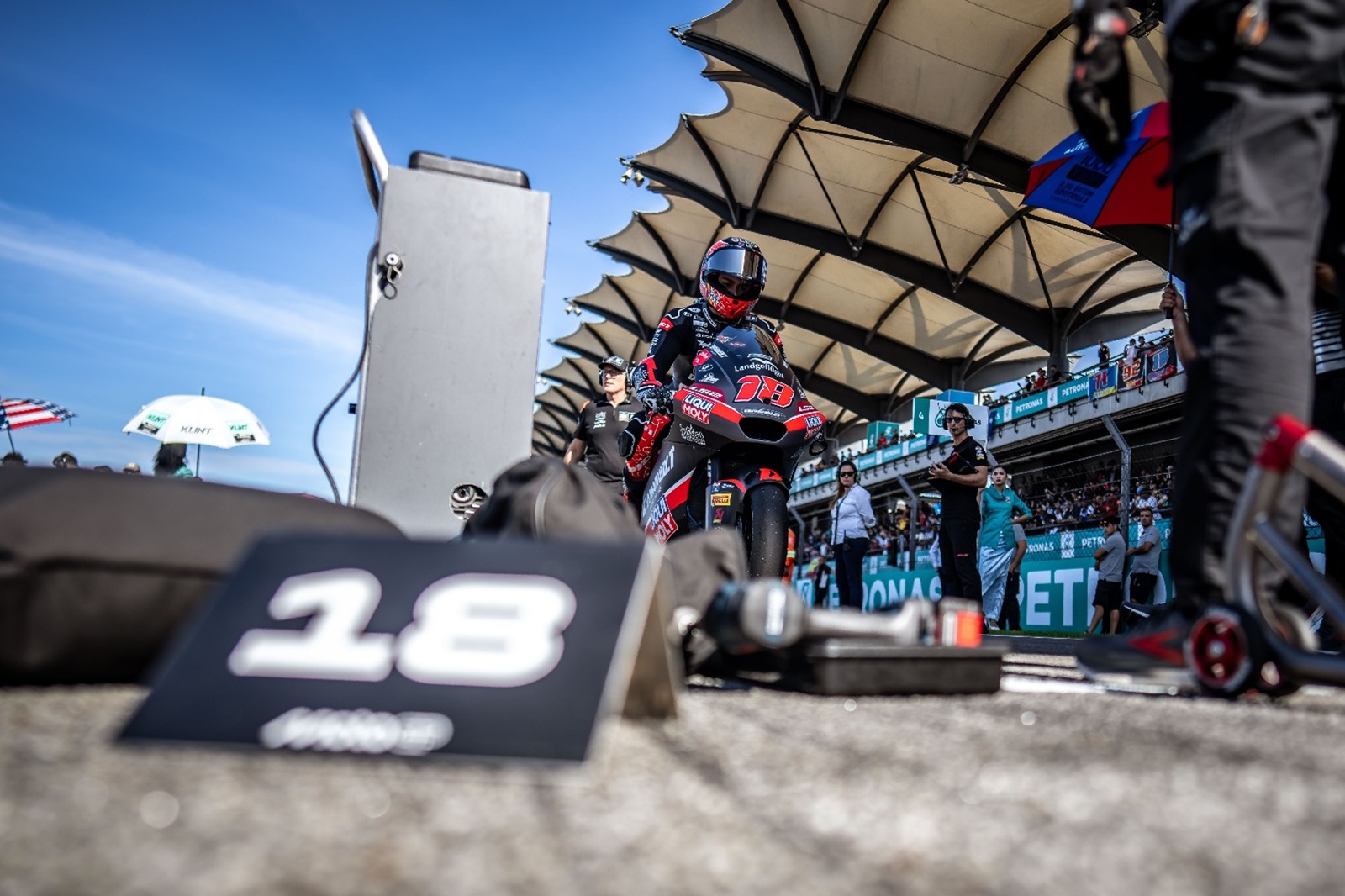 González lamenta queda na Malásia, mas evita jogar toalha na Moto2: “Lutar até a morte”