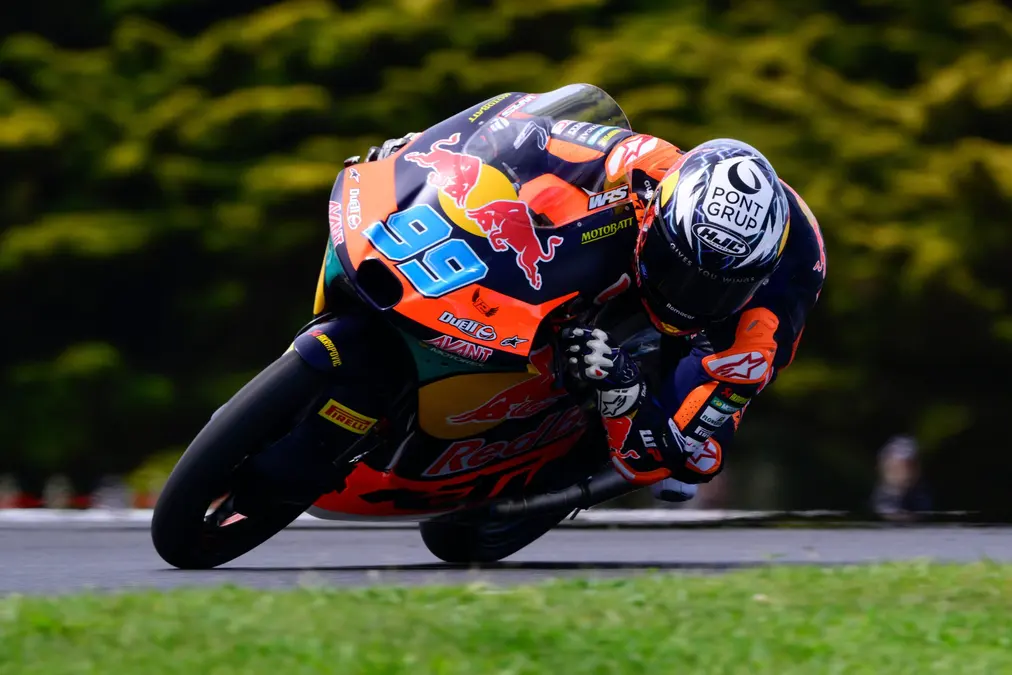 Rueda supera a Kelso y vence en GP de Australia de Moto3; Morelli, 18° y Perrone, 20°