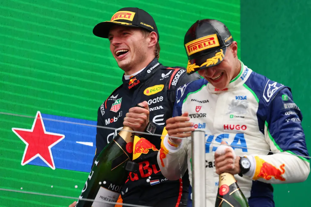 El consultor de Red Bull compara a Hadjar con Verstappen y destaca su “fácil adaptación”