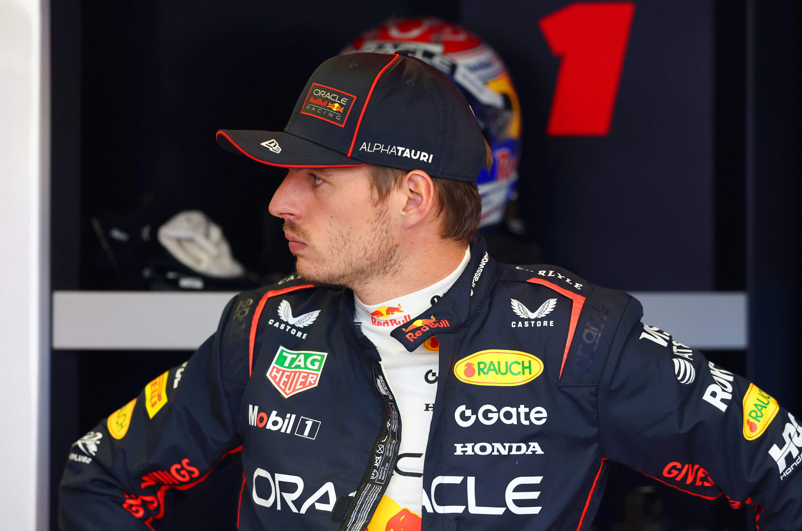 Verstappen elude pregunta sobre Horner y destaca el “buen ambiente” en Red Bull