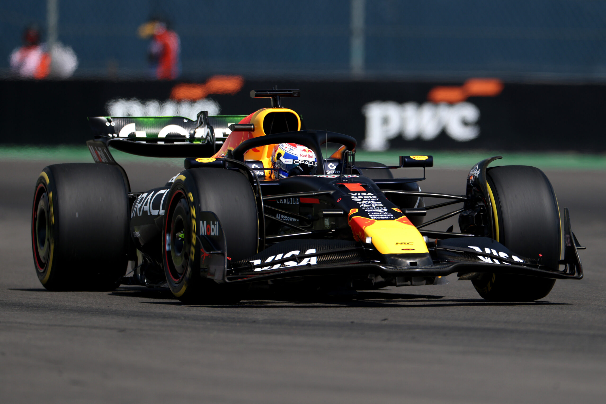 Red Bull destaca introducción de nuevo suelo en México: “Impulsó la mejora de Verstappen”