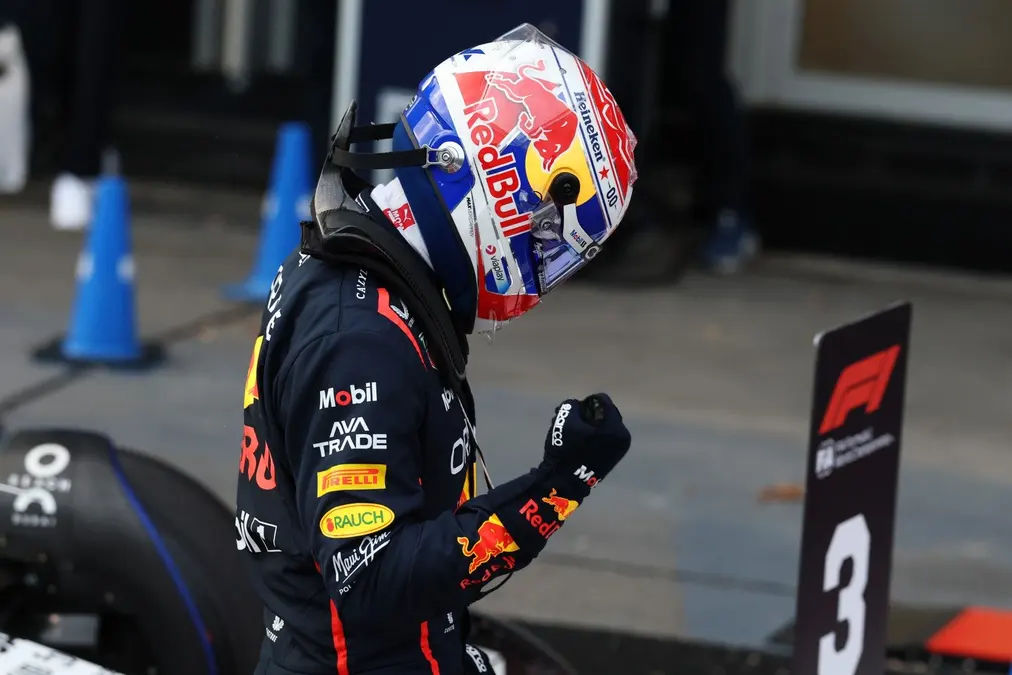 Red Bull mantiene la fe en 5° título de Verstappen y prepara una actualización