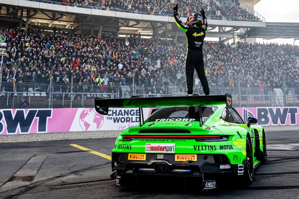 Güven vence dramática corrida 2 em Hockenheim e conquista título do DTM 2025