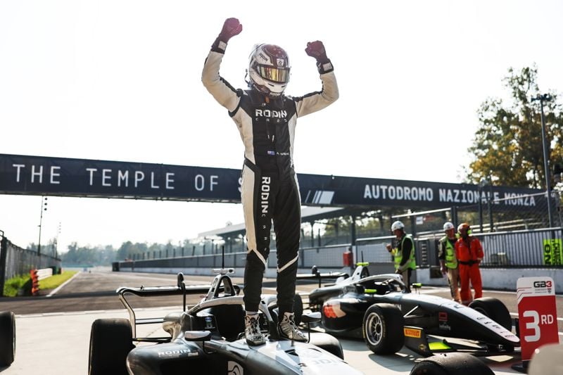 Ninovic segura pressão de Heuzenroeder e vence corrida 1 da GB3 em Monza