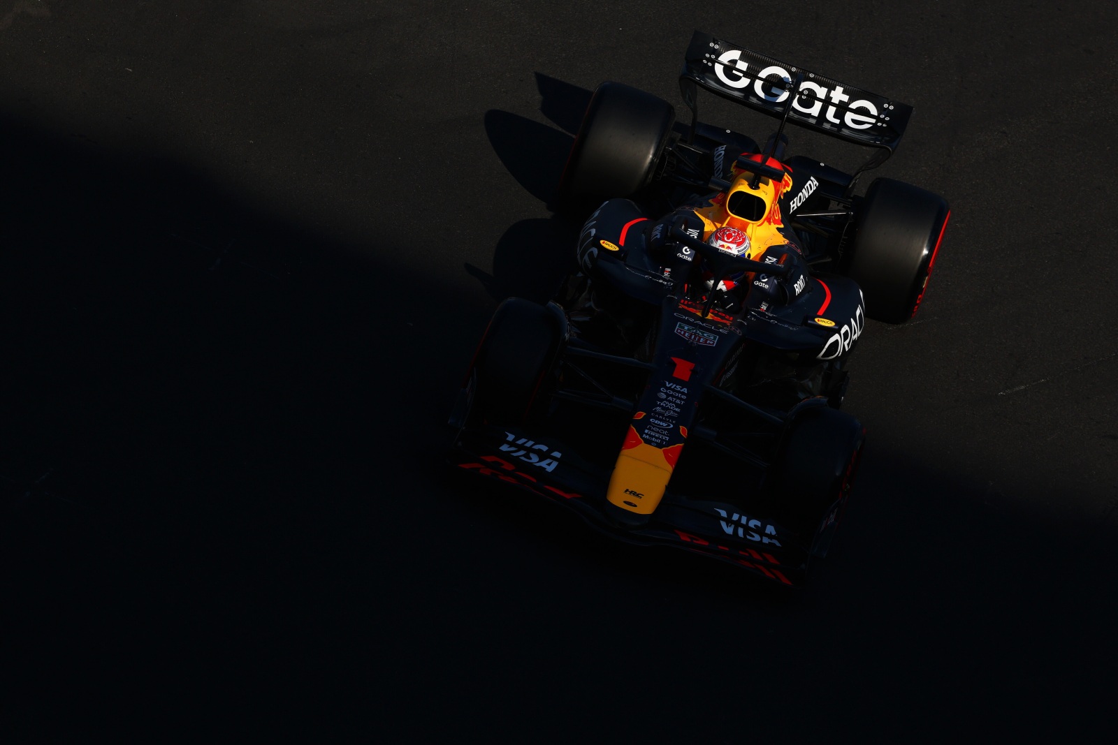 Verstappen hesita sobre chance de brigar por vitória no México: “Não tenho ritmo”