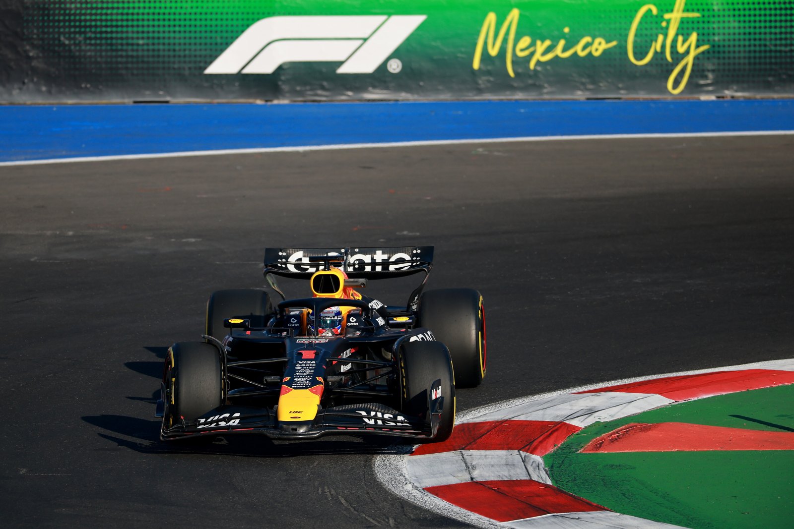 Verstappen reclama de falta de aderência e vê Red Bull “sofrendo bastante” no México