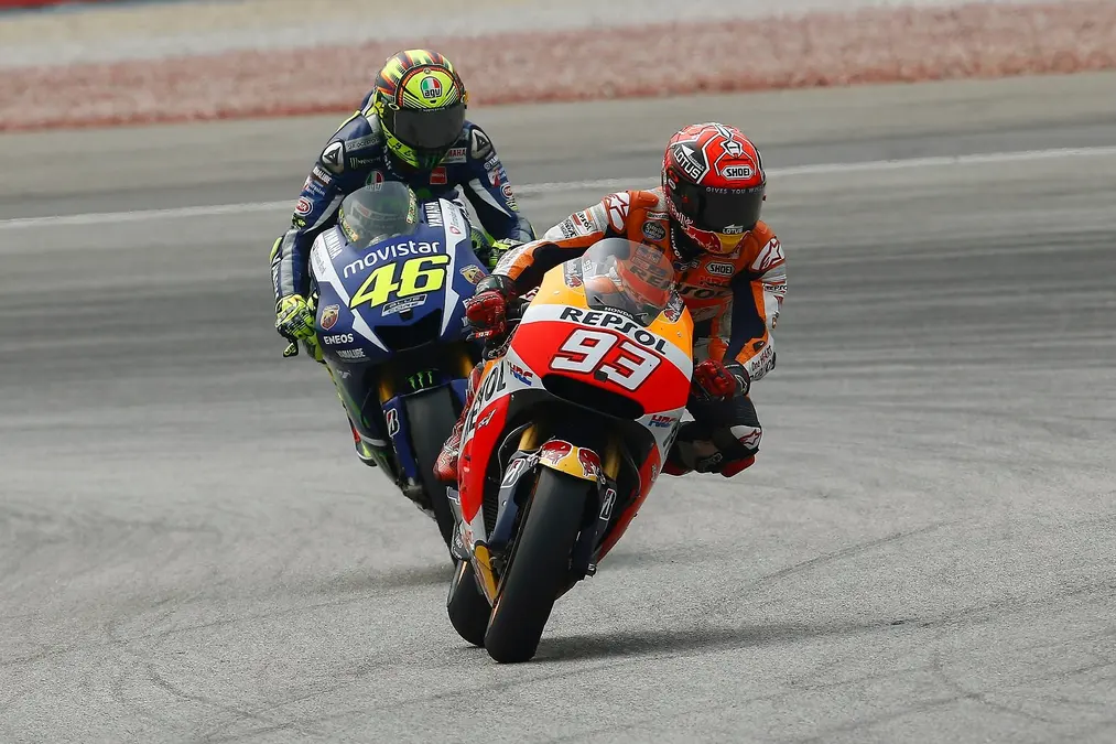 Marc Márquez dice que Rossi le da igual, pero reflexiona: “El motociclismo nos necesita”