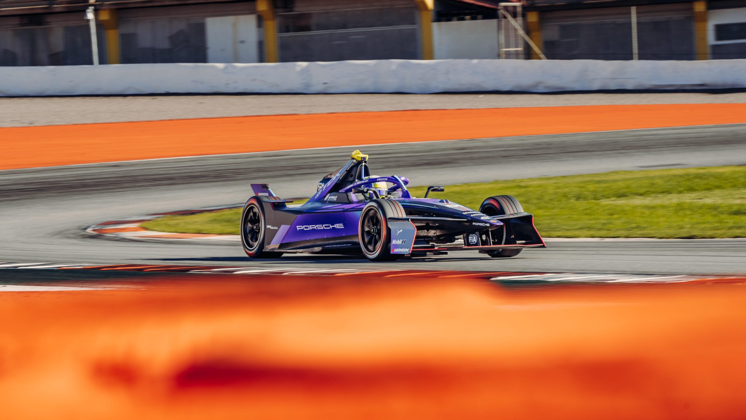 Guia 2025/26: Porsche tenta resgatar paz e aposta tudo em Wehrlein por título mundial