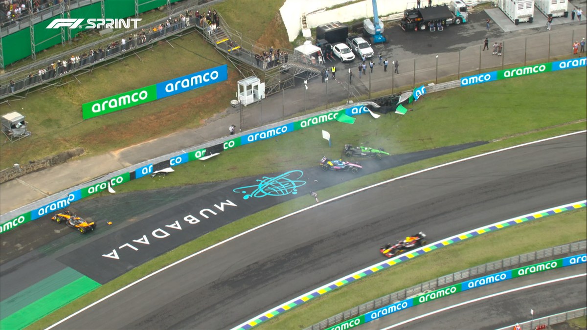 Acidente com Piastri, Colapinto e Hülkenberg causa bandeira vermelha na sprint do Brasil