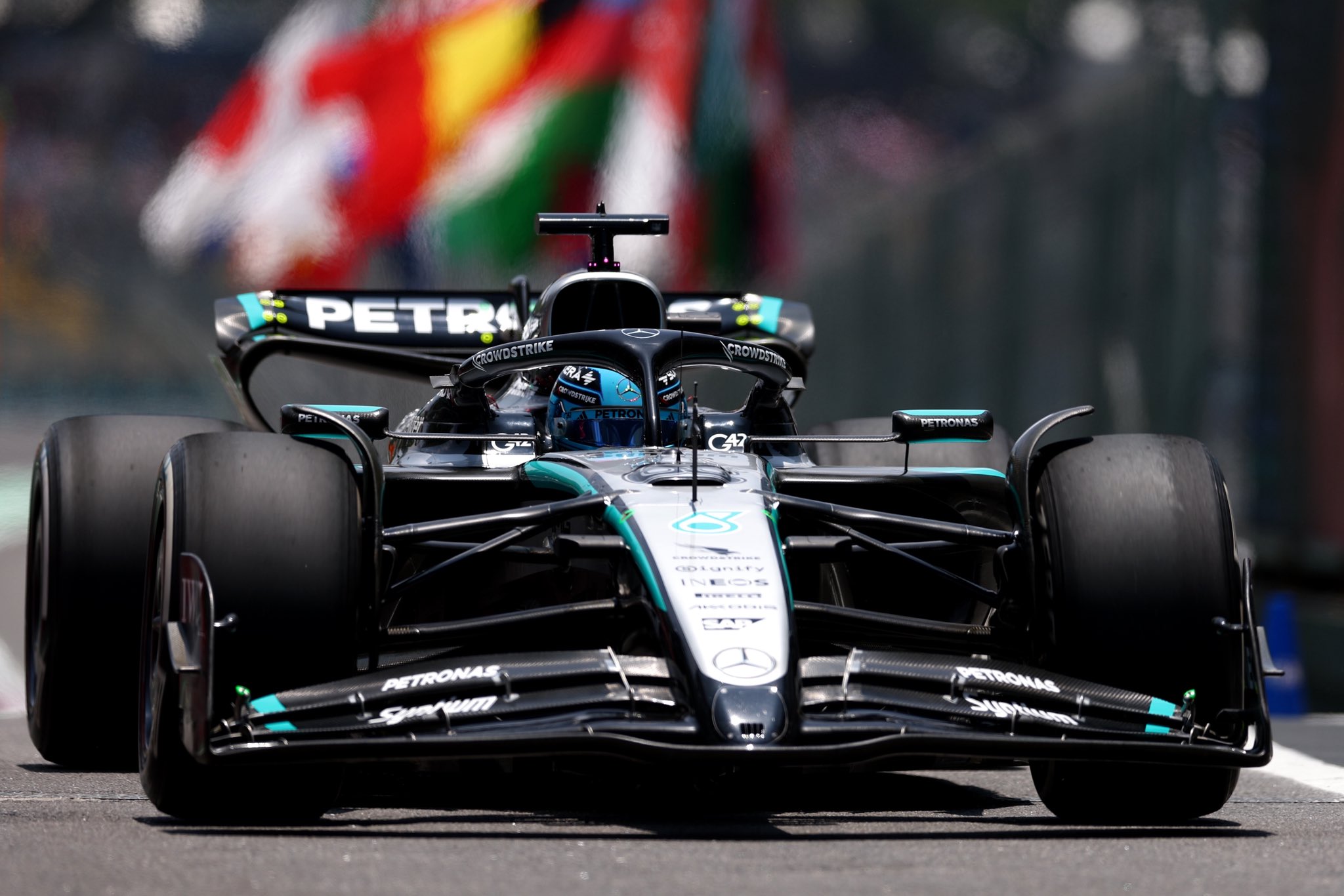 Russell señala falta de ritmo de Mercedes en Brasil, pero admite: «Superamos expectativas»