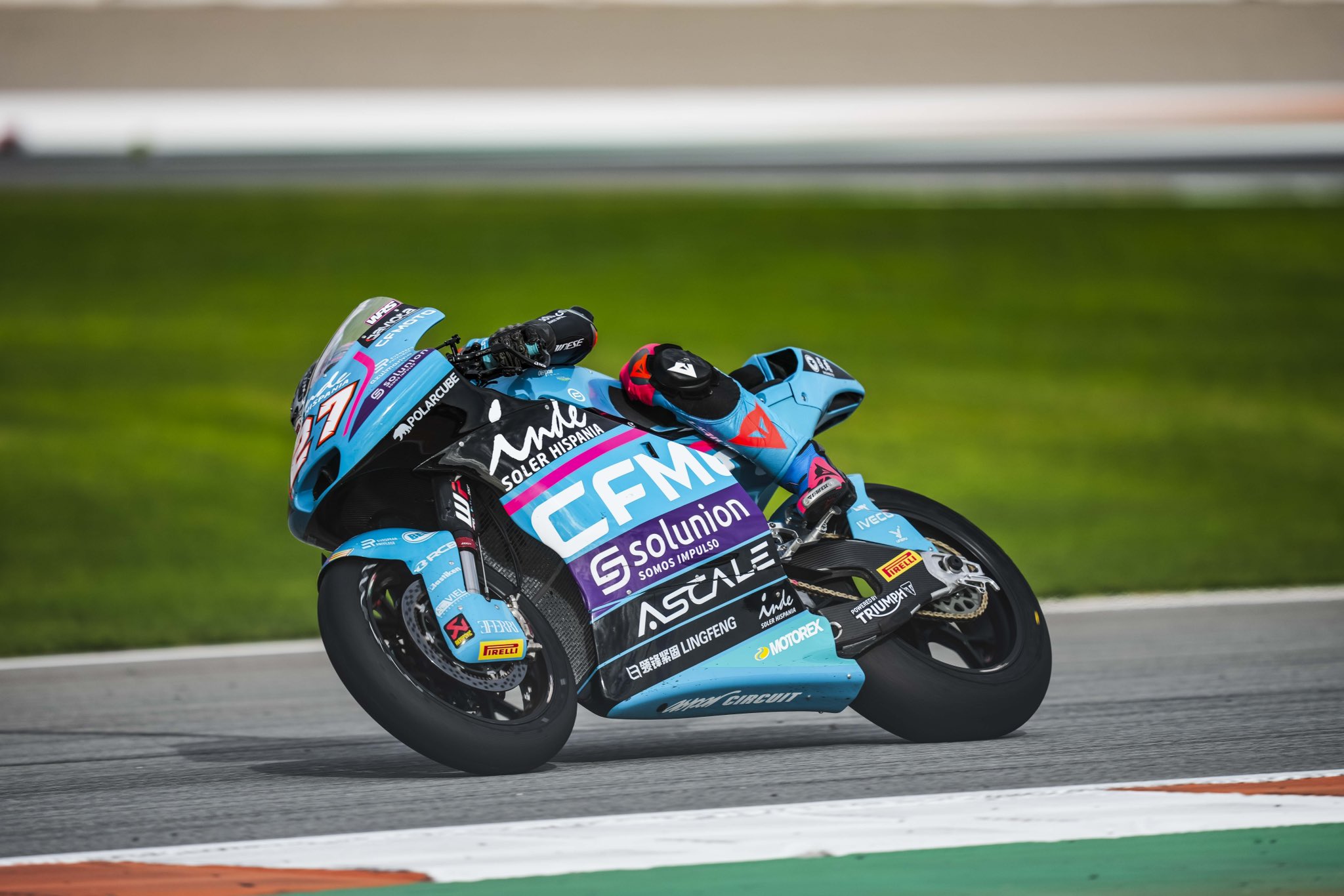 Holgado lidera treino da Moto2 em Valência. González é 10º e Moreira, 19º