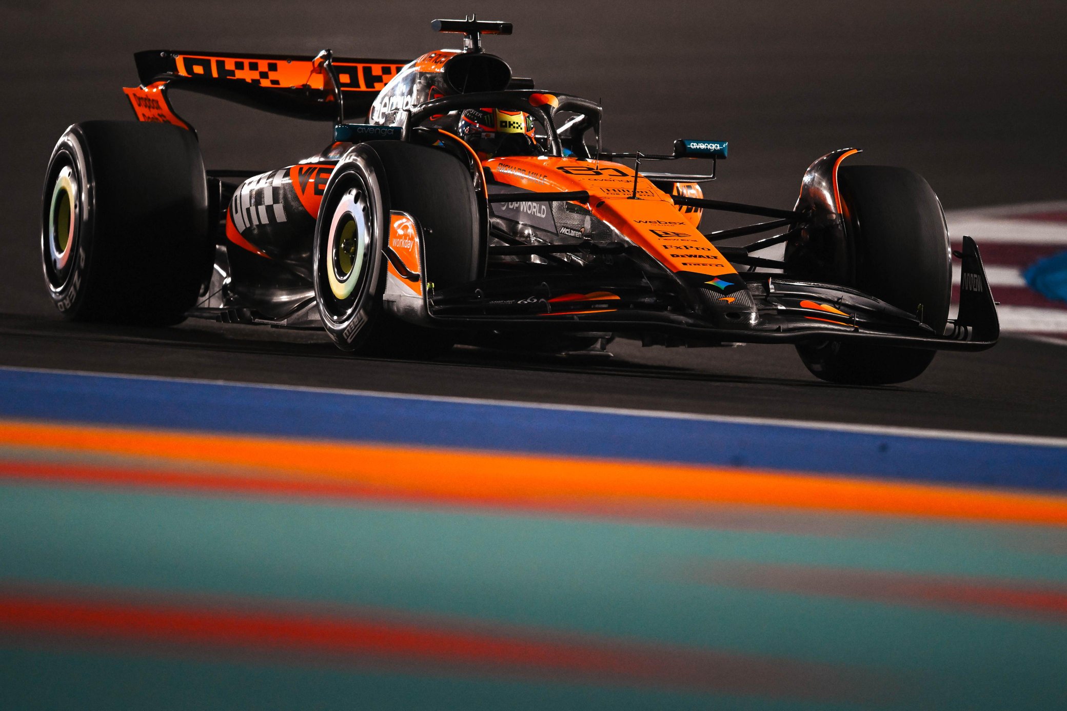 McLaren festeja «primer paso» con la pole de Piastri para la sprint de Qatar