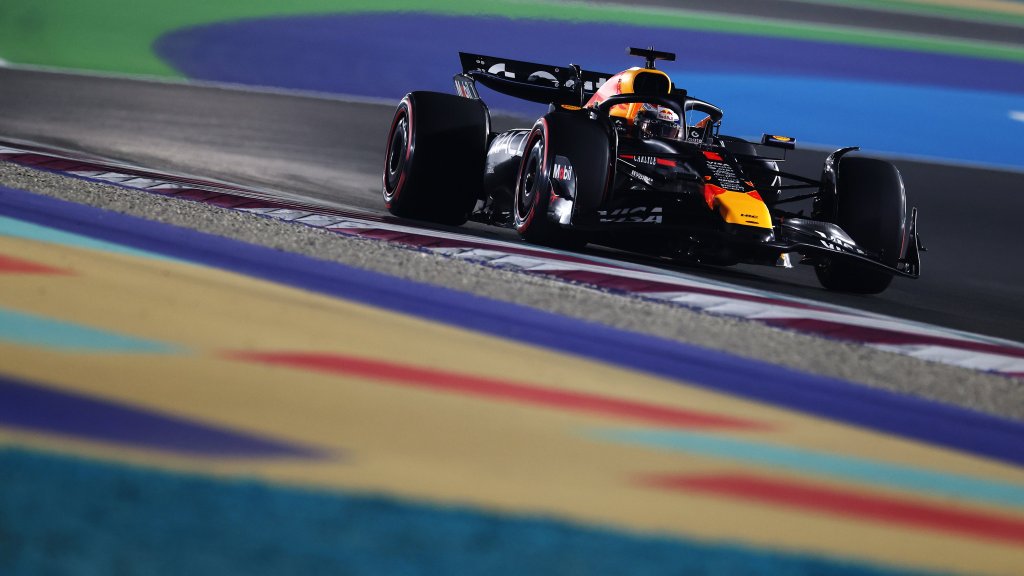 Verstappen dice que «aún hay limitaciones» en el coche de Red Bull en Qatar: «Es complicado»