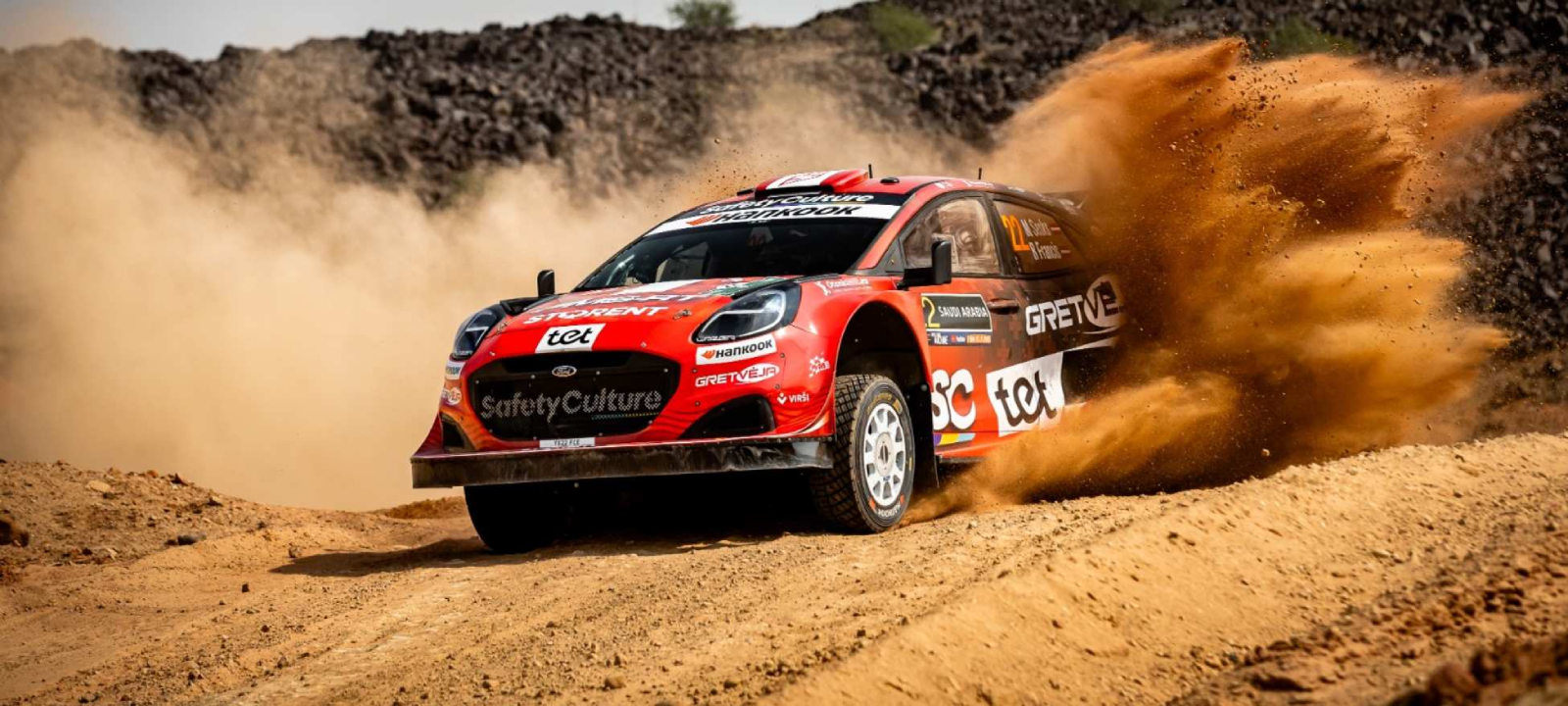 Sesks lidera el primer día del Rally de Arabia Saudita y Ogier toma ventaja en el campeonato