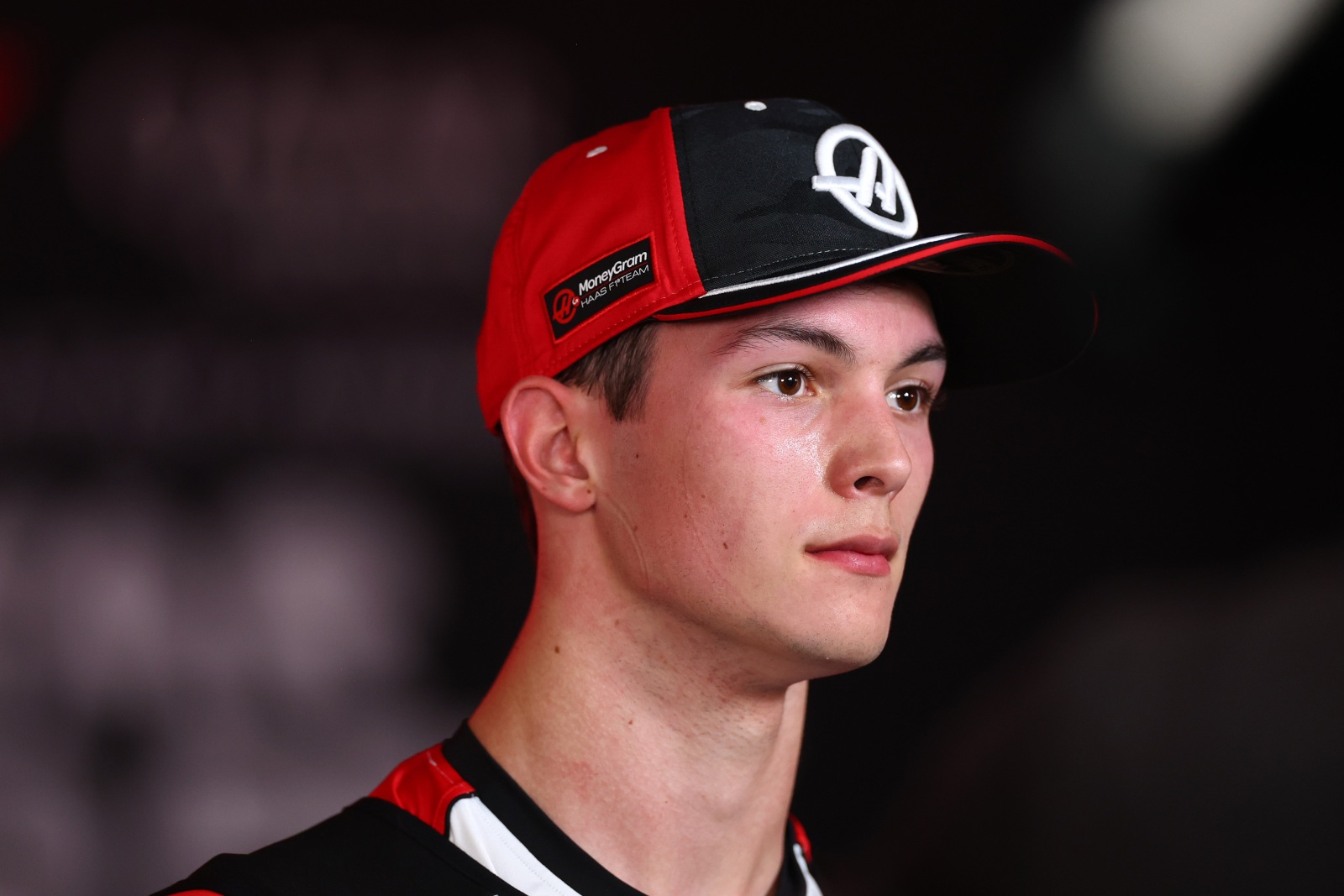 Bearman recorda ameaças a Antonelli e explica vantagem de estreia na F1 pela Haas