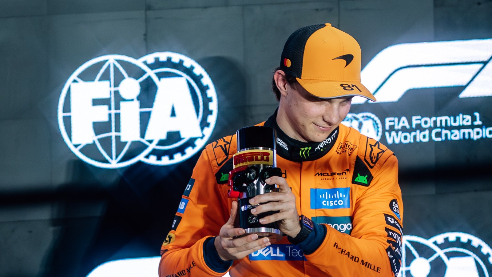 Piastri renasce no Catar com pole e vira boa notícia para Norris. Verstappen revive drama