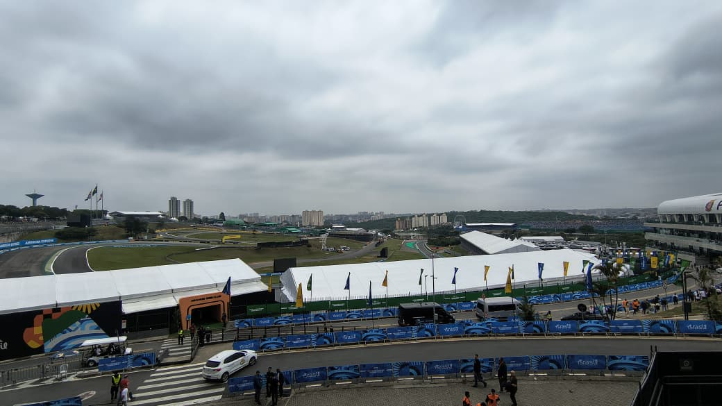 Fórmula 1 adia início do único treino livre do GP de São Paulo de 2025