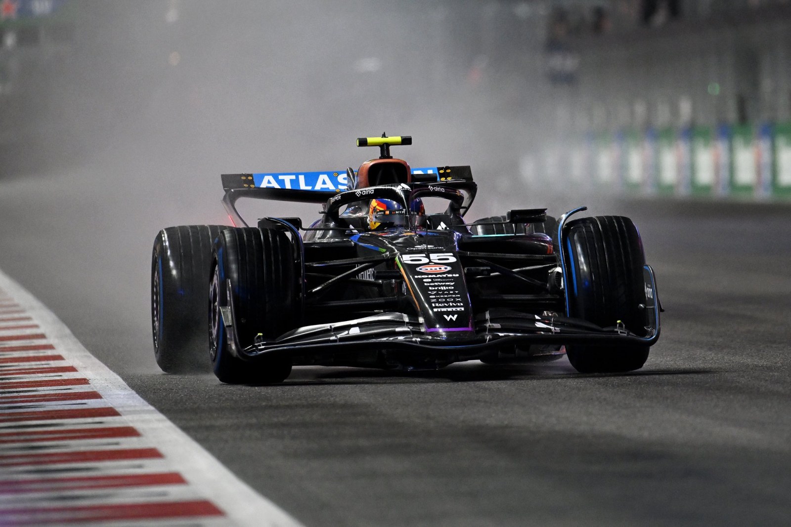 Sainz celebra el tercer puesto en Las Vegas, pero admite: “Quería lograr la pole”