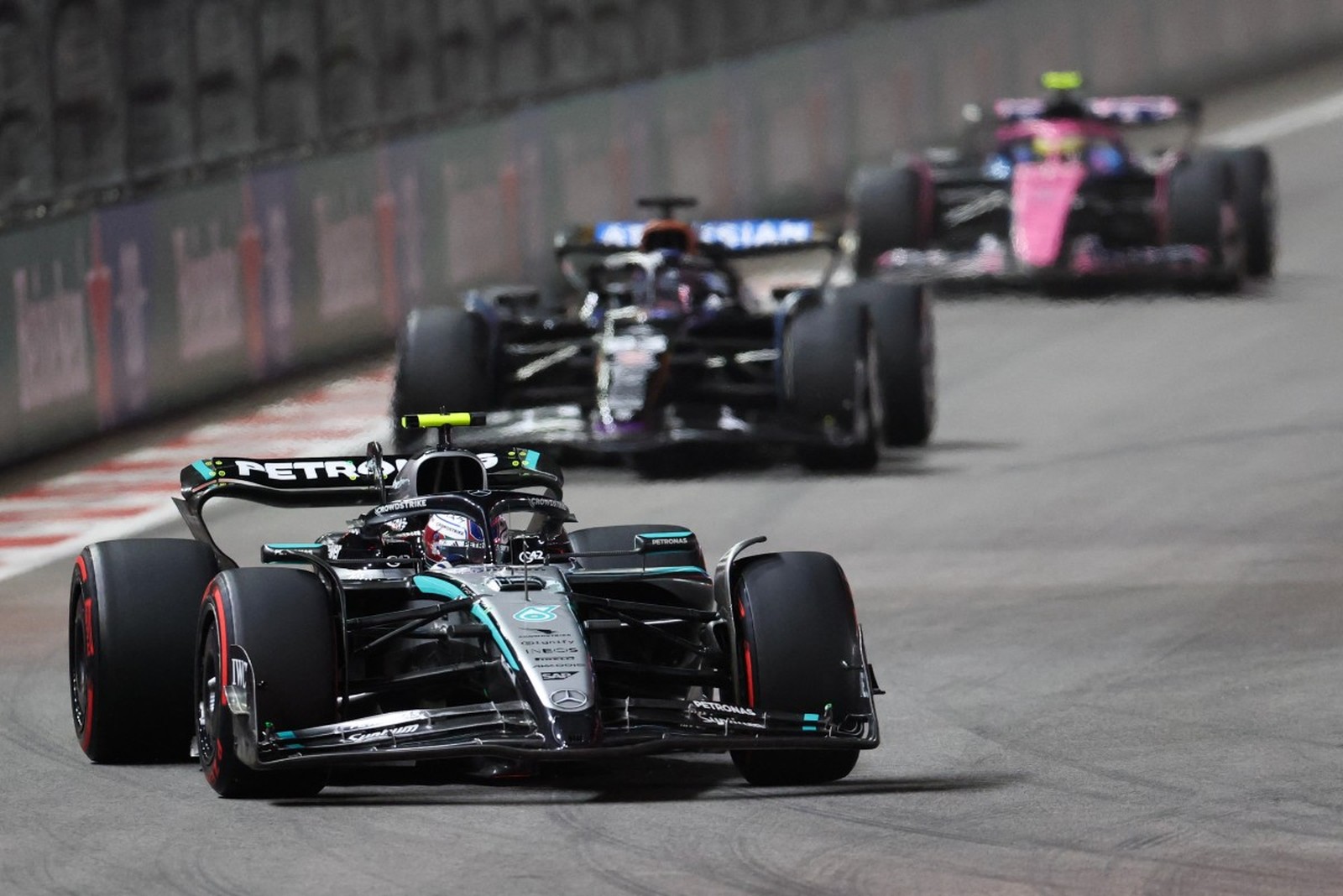 Mercedes nega erro de Antonelli na largada do GP de Las Vegas: “Precisamos entender”