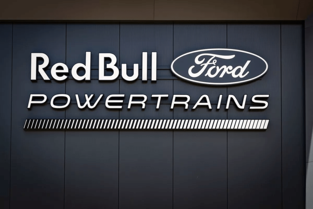 Ford justifica aumento da participación en proyecto de motor de Red Bull en 2026