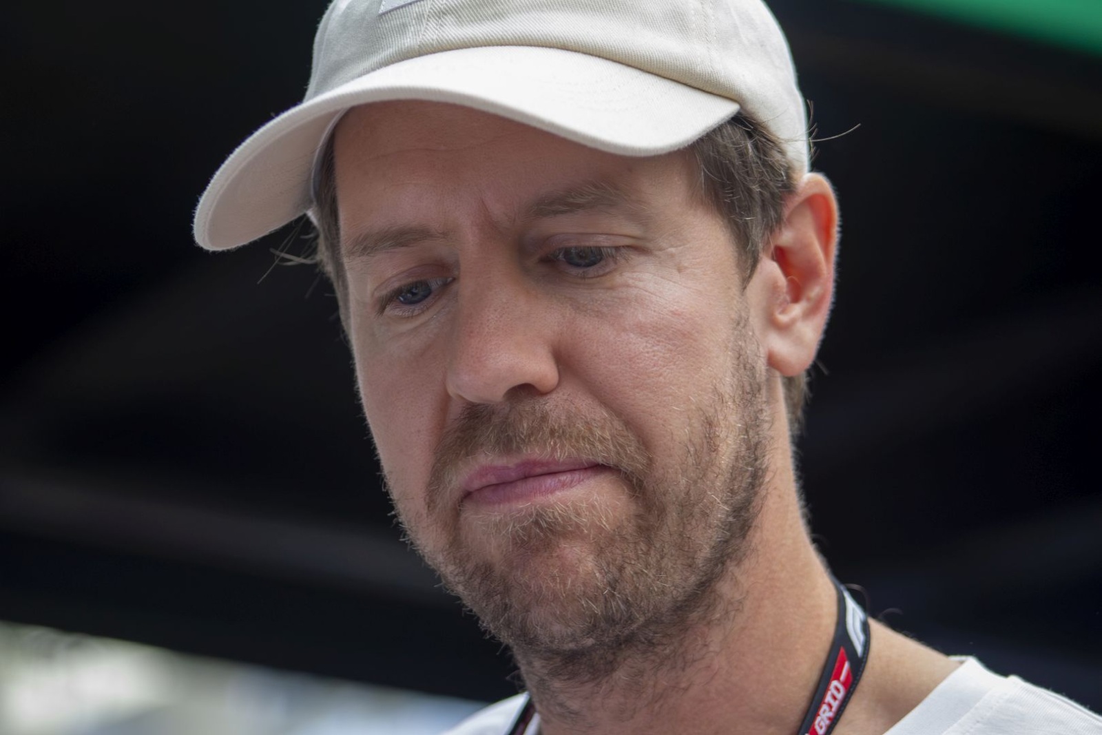 Vettel pede calma com nova F1, mas diz: “Pilotos querem correr, não apertar botões”