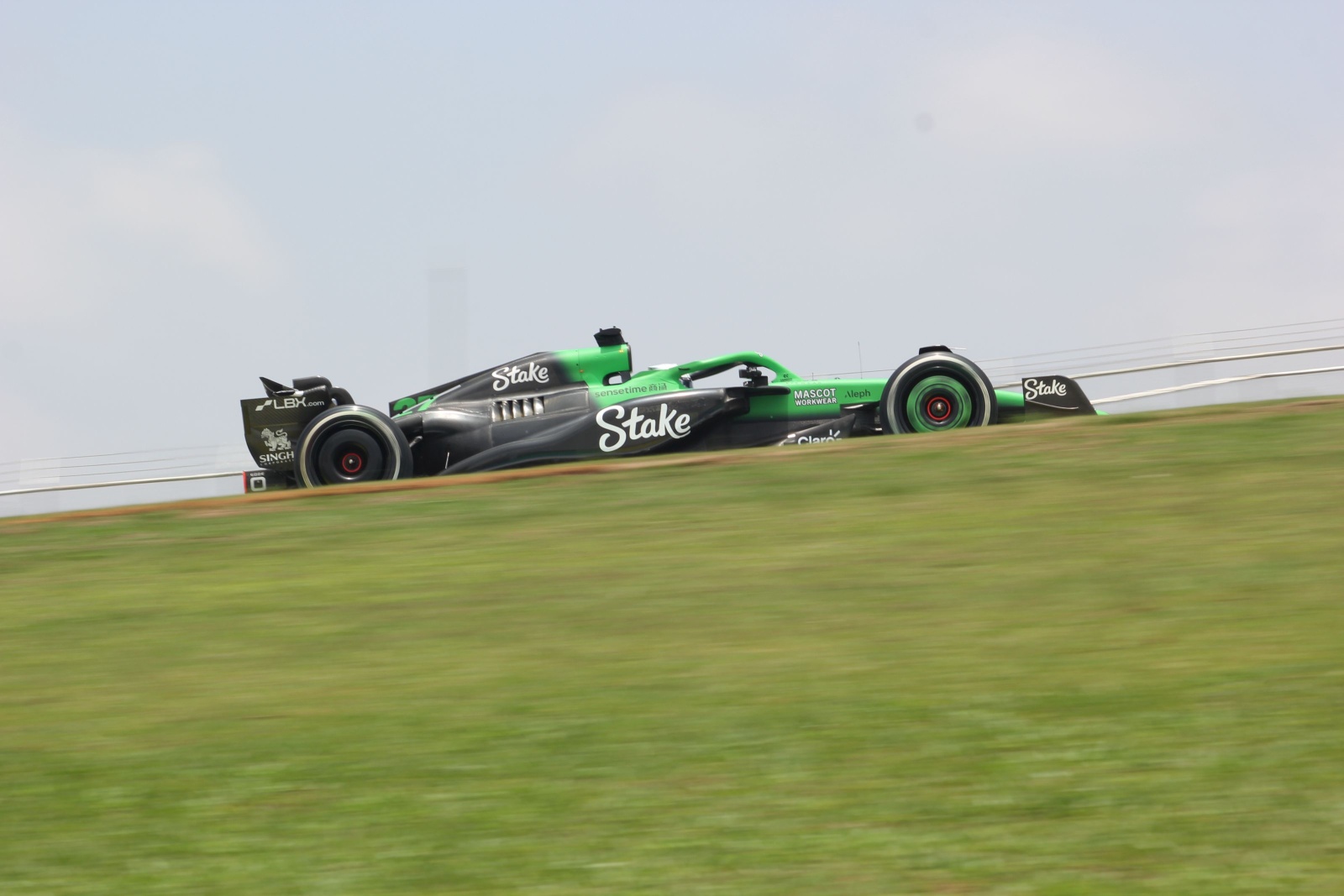 Hülkenberg celebra 10º no grid em São Paulo após sprint: “Classificação complicada”