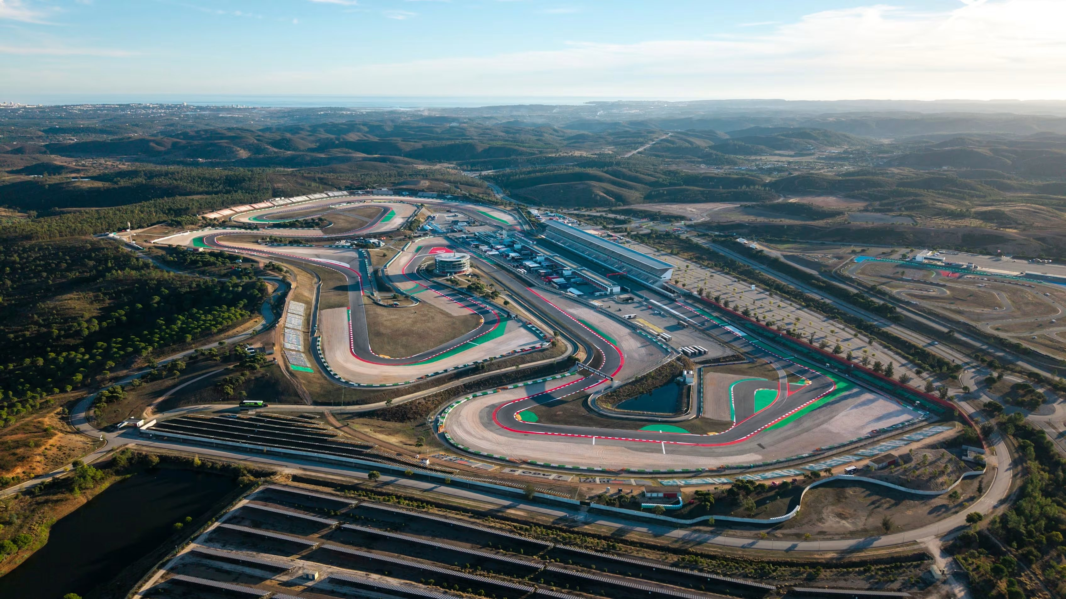 F1 vuelve a poner a Portugal en el calendario con un contrato de dos años con Portimão
