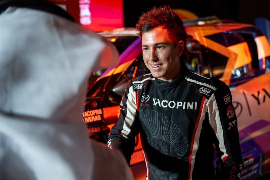 Toyota dice estar “monitoreando la situación” de Yacopini y confirma baja del Dakar 2026