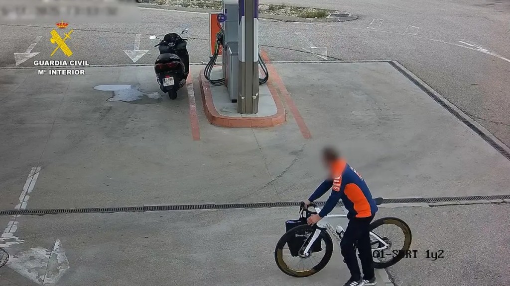 Policía detiene a sospechoso de robar una bicicleta a Martín en el paddock de Valencia