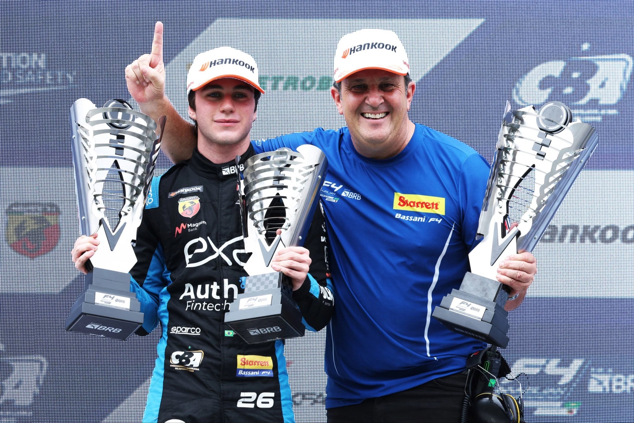 Lins supera Hahn e vence corrida 2 da F4 Brasil em Interlagos. Dall’agnol é 11º