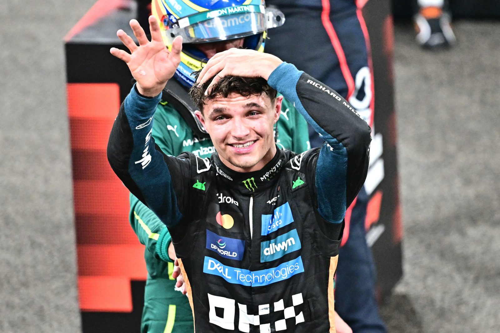 Norris se torna 35º piloto campeão mundial de Fórmula 1 com título de 2025