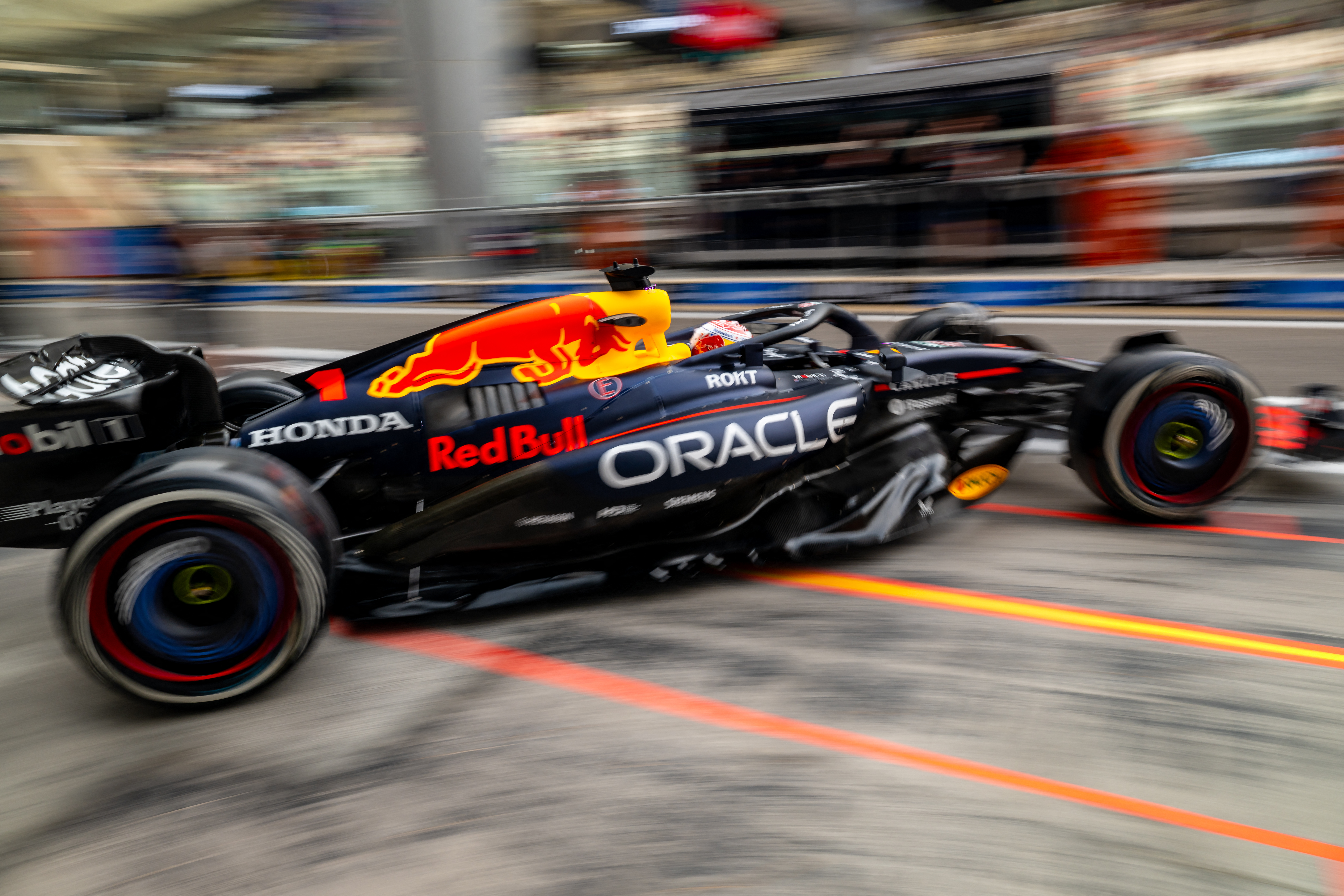 Red Bull paga pecados e encontra herói improvável em reviravolta na F1 em 2025