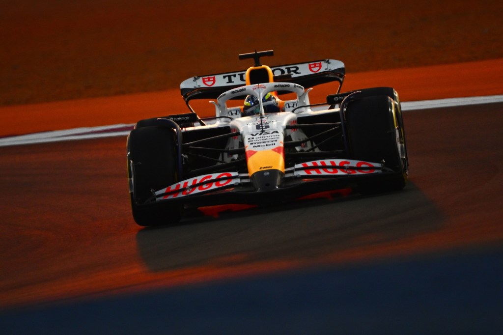Marko ve “rasgos de campeón” en Hadjar y lo compara con Senna y Schumacher