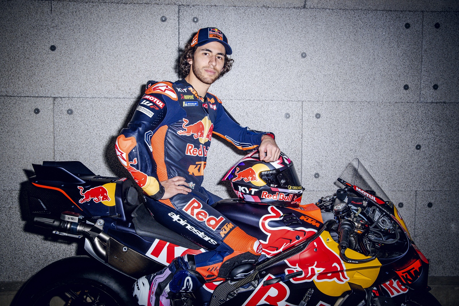 Bastianini reconhece dificuldades com Tech3 em 2025, mas garante: “2026 será diferente”