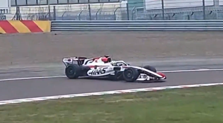 Bearman sufre un trompo con el VF-26 durante el test de Haas en Fiorano con el coche de F1 2026