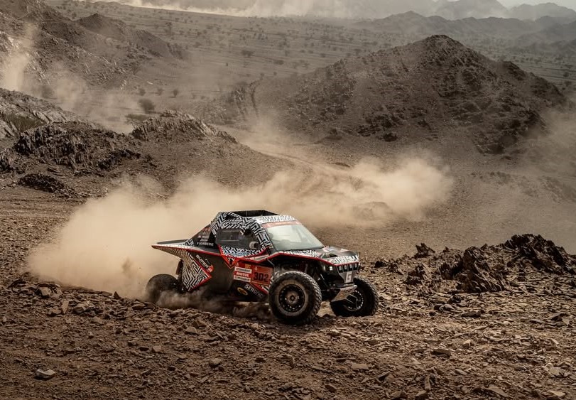 Navegante argentino vence en la etapa 3 del Dakar 2026 en Challenger; Cavigliasso, 6°