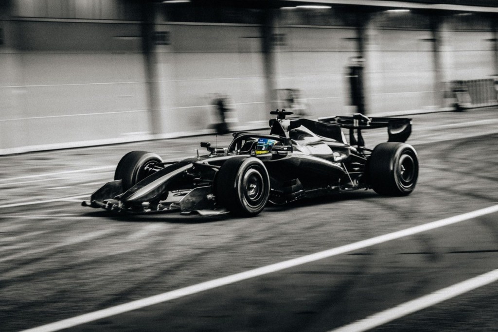 Aston Martin habla de “cambio enorme” y explica retraso en las pruebas de F1 2026