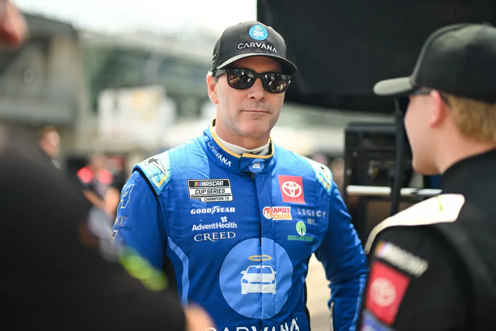 Johnson se aprovecha de la regla ‘Castroneves’ y se asegura un lugar en la Daytona 500