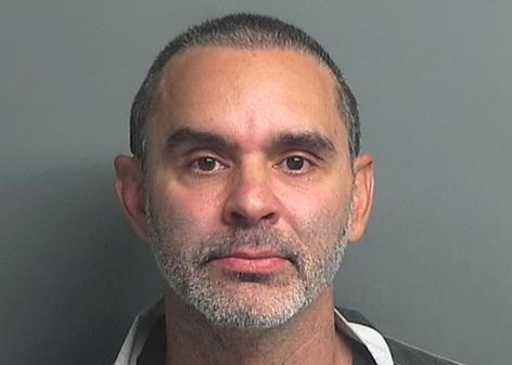 Expiloto de Fórmula 1 es detenido en Estados Unidos por agresión con lesiones
