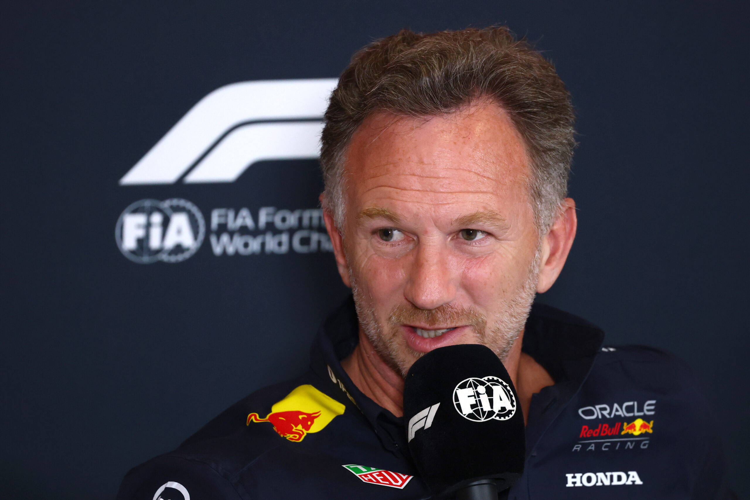 Horner menciona “asuntos sin resolver” en la F1 y habla sobre un posible regreso