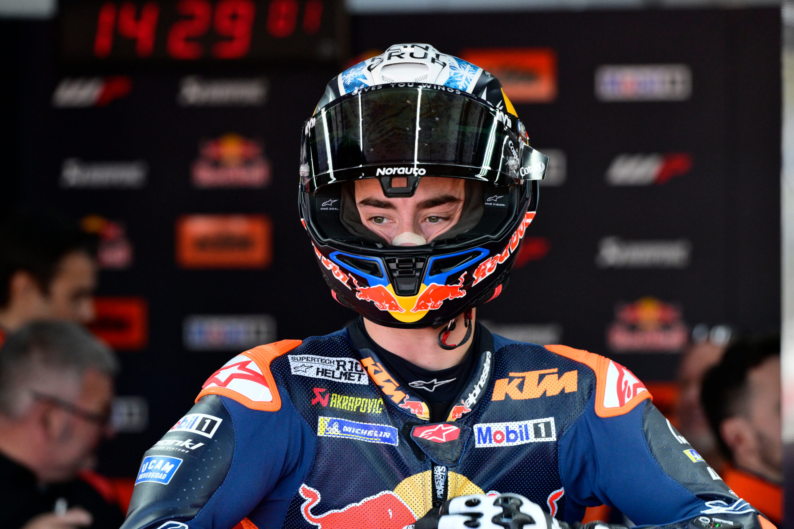 Acosta en Ducati y Bagnaia dividido: el mercado de MotoGP 2027 se calienta aún más