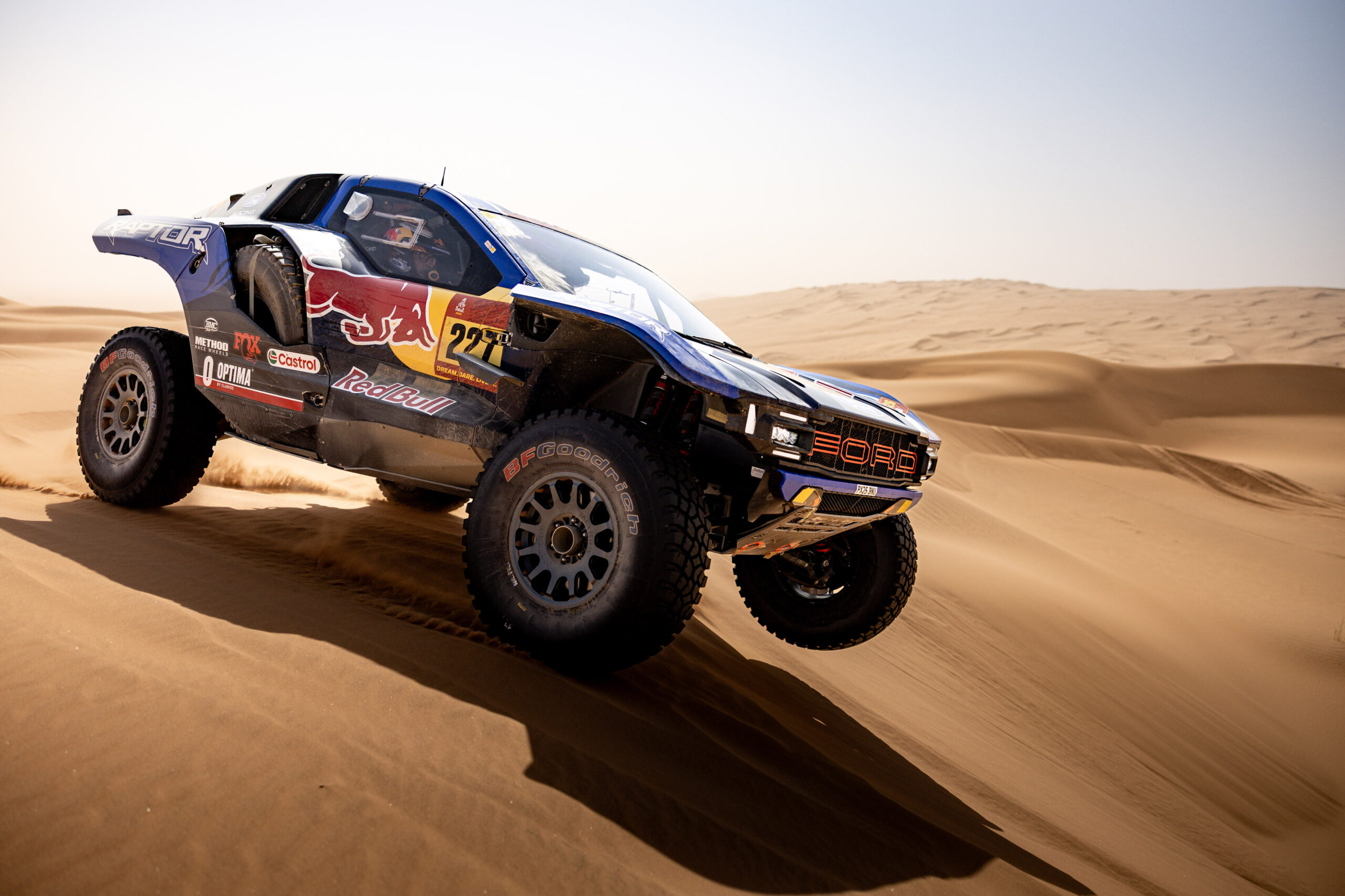 FIA altera resultado de la 5° etapa del Dakar y confirma a Roma como ganador en autos