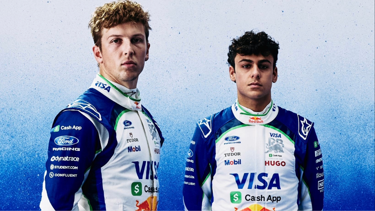 Racing Bulls se anticipa al lanzamiento del coche y presenta los trajes para F1 2026